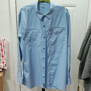 Bass Pro Shops Light Blue Casual Button Down Shirt